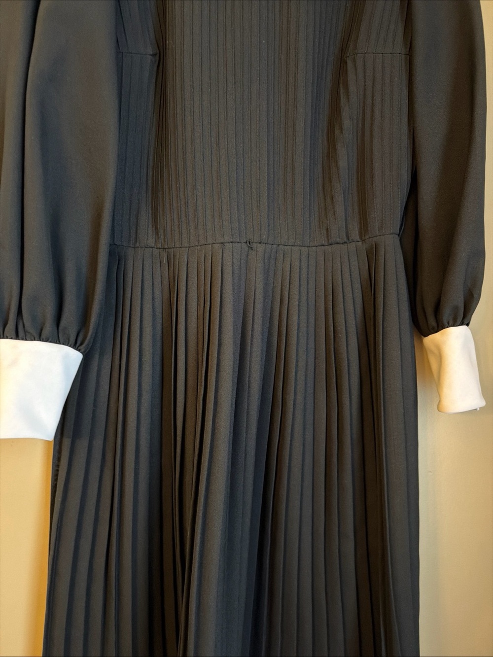 Herman Marcus Dallas Vtg Dress Size 14 Black 70's USA Wednesday Adams Accordion - Picture 3 of 11